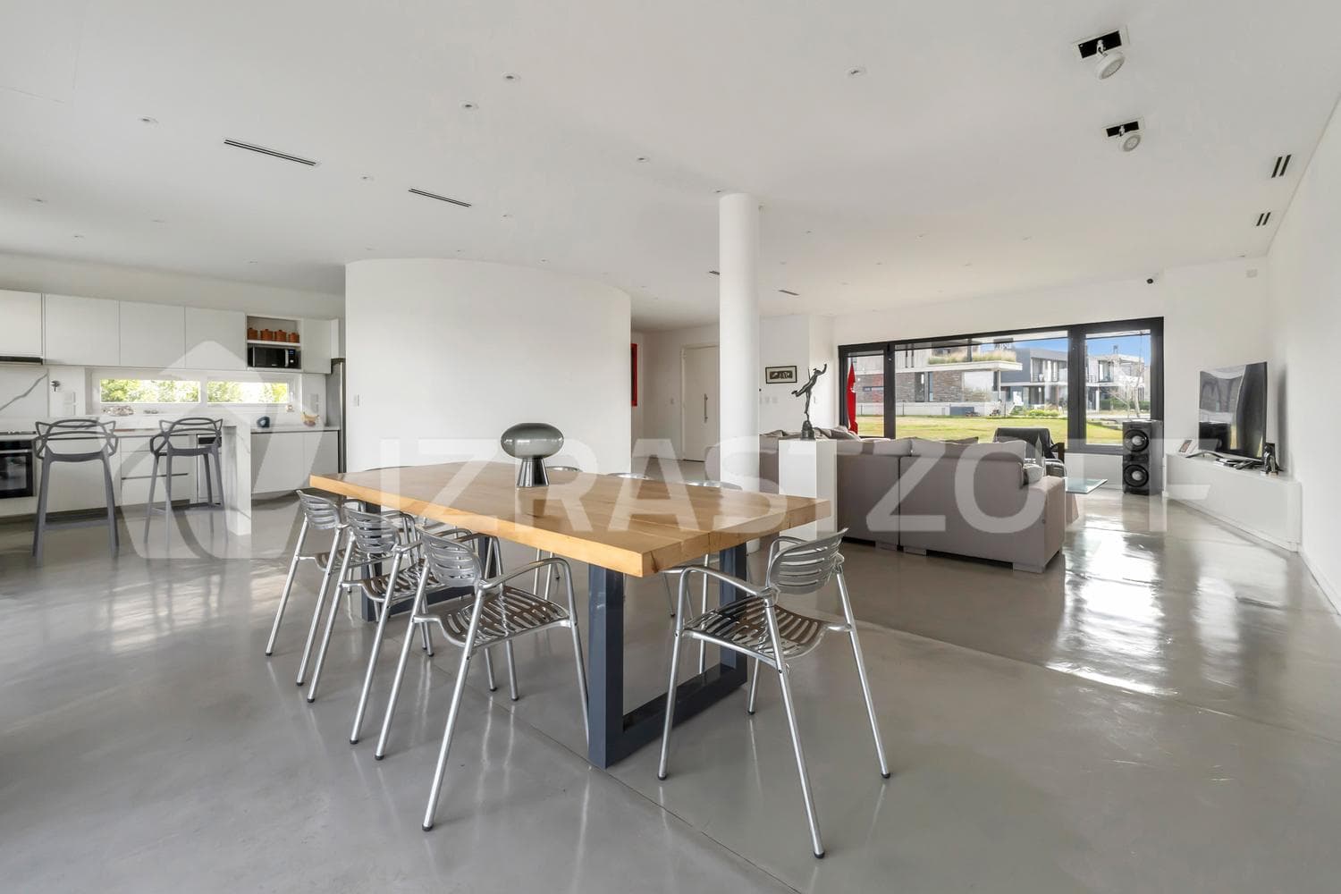 House for sale in Puertos. Costas neighborhood, 3 bedrooms. Near the lagoon