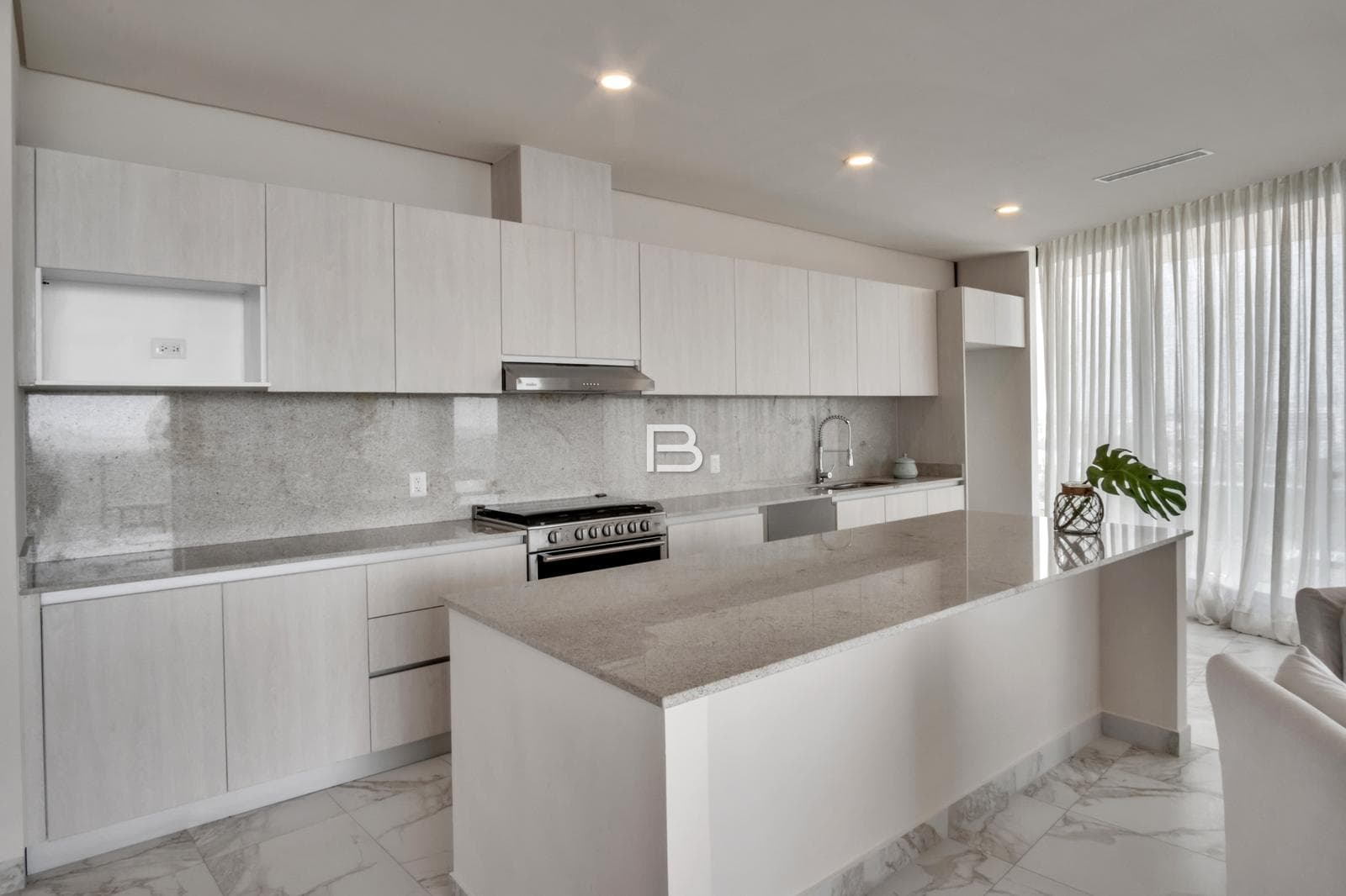 Penthouse Apartment for Sale in Central Park, Cancún