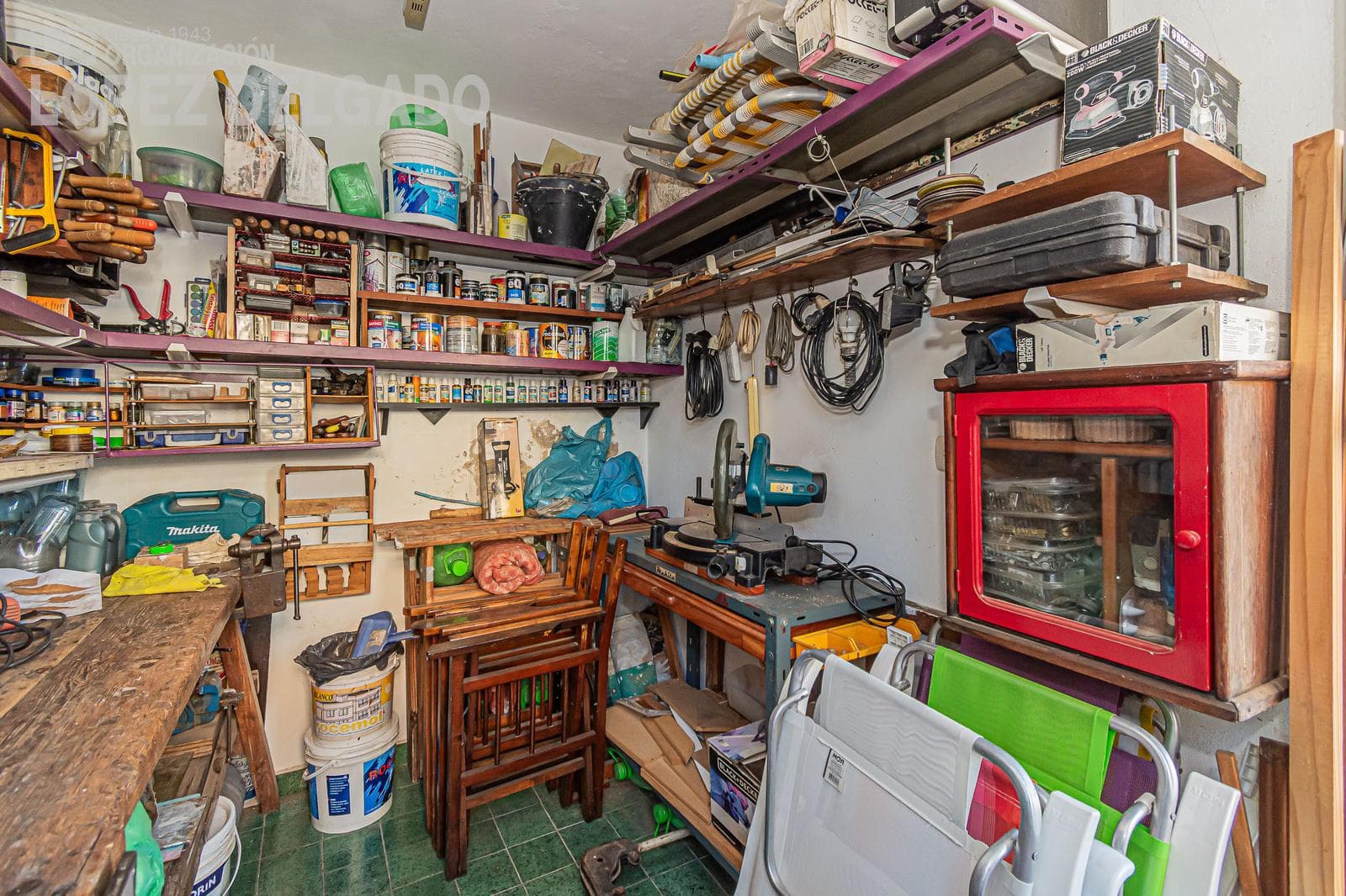 5-room house with a garage, just a few blocks from Plaza Arenales