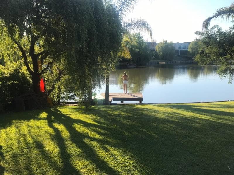 MODERN HOUSE FOR SALE IN GLORIETAS, NEAR LAKE NORDELTA