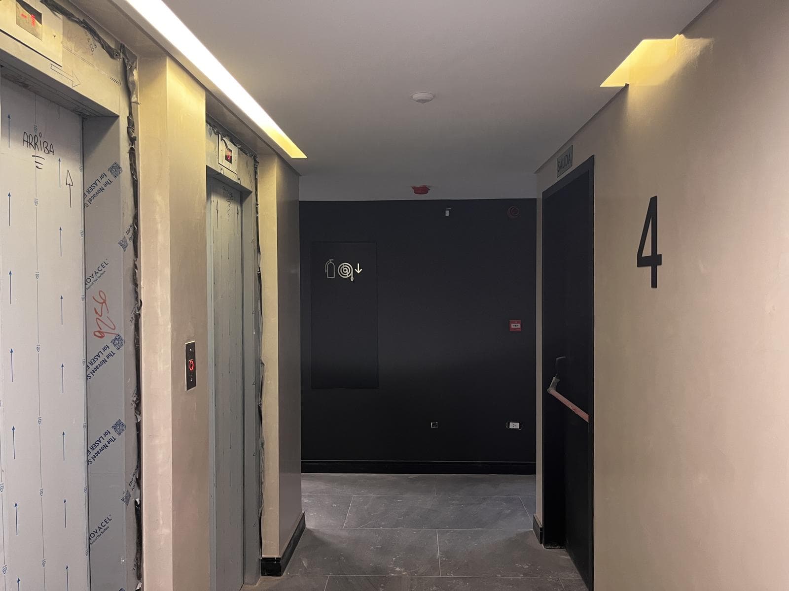 Montevideo 900 - 3 bedrooms, COURTYARD, BALCONY, Recoleta - Rooftop Gym & Sum