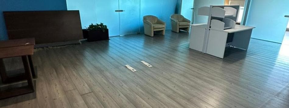 OFFICE FOR SALE/RENT IN VALLE ORIENTE
