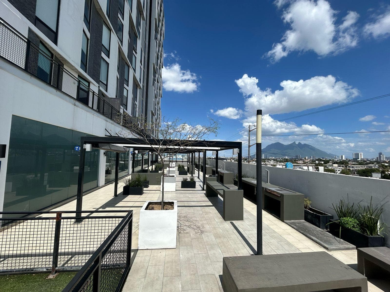 APARTMENT FOR RENT IN TORRE MITT