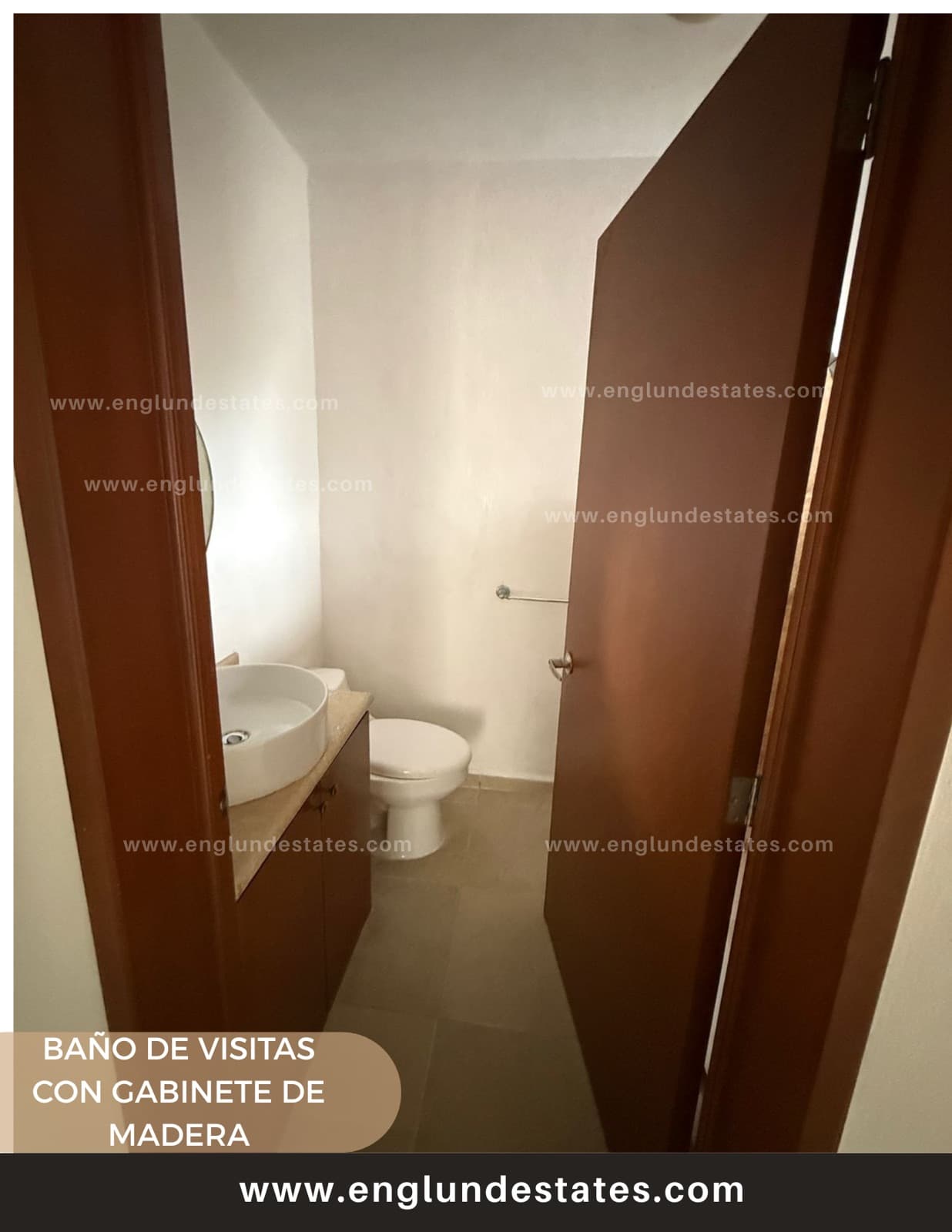 Two-story penthouse with 4 bedrooms, plus a studio and 4.5 bathrooms, near Plaza Las Américas