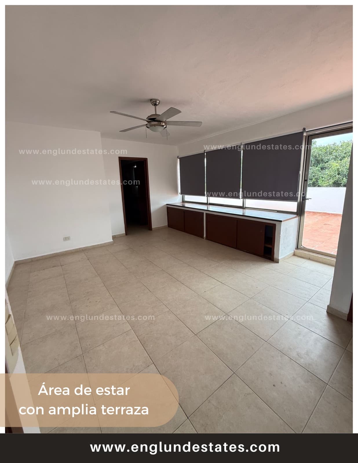 Two-story penthouse with 4 bedrooms, plus a studio and 4.5 bathrooms, near Plaza Las Américas