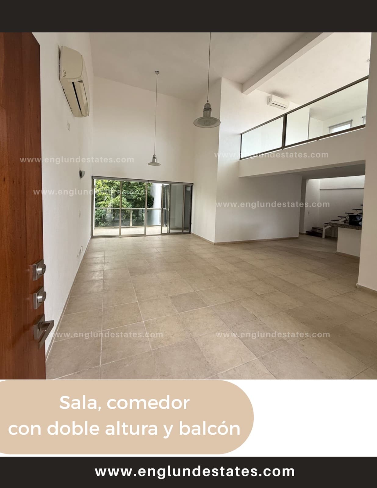 Two-story penthouse with 4 bedrooms, plus a studio and 4.5 bathrooms, near Plaza Las Américas