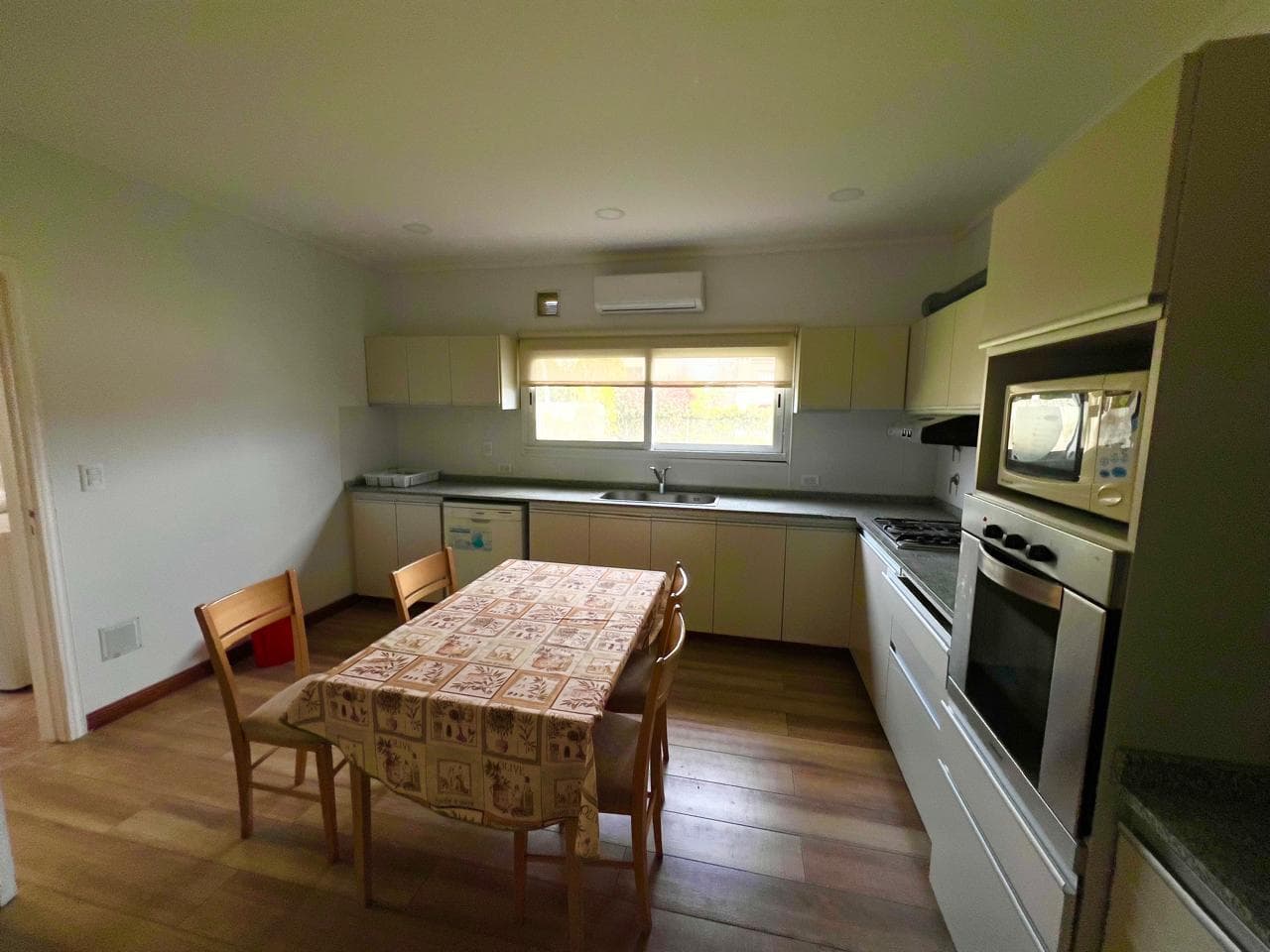 House for Sale in Haras Santa Maria - Las Lomas Neighborhood - Escobar (Leased Through August 31, 2026)