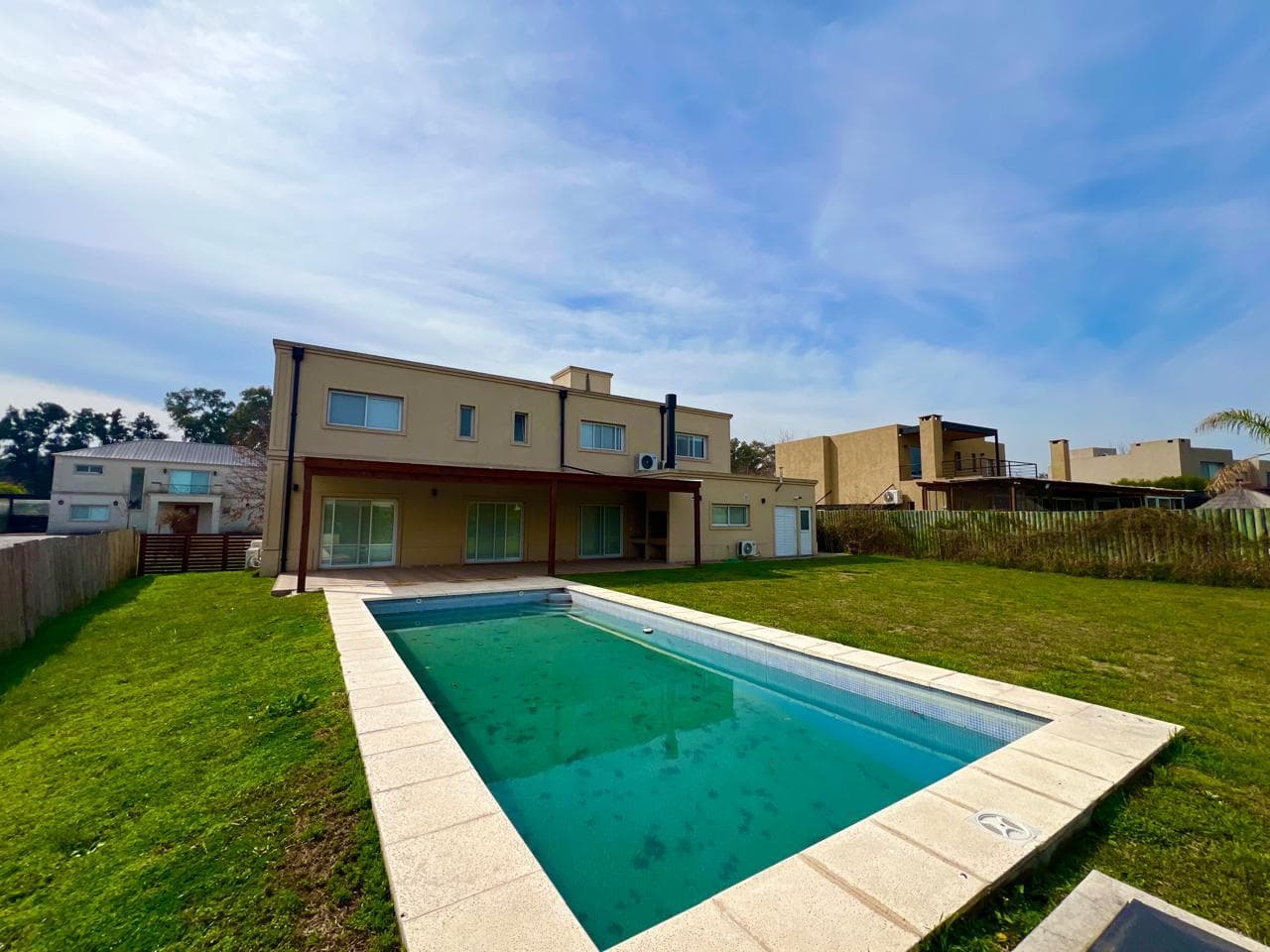House for Sale in Haras Santa Maria - Las Lomas Neighborhood - Escobar (Leased Through August 31, 2026)