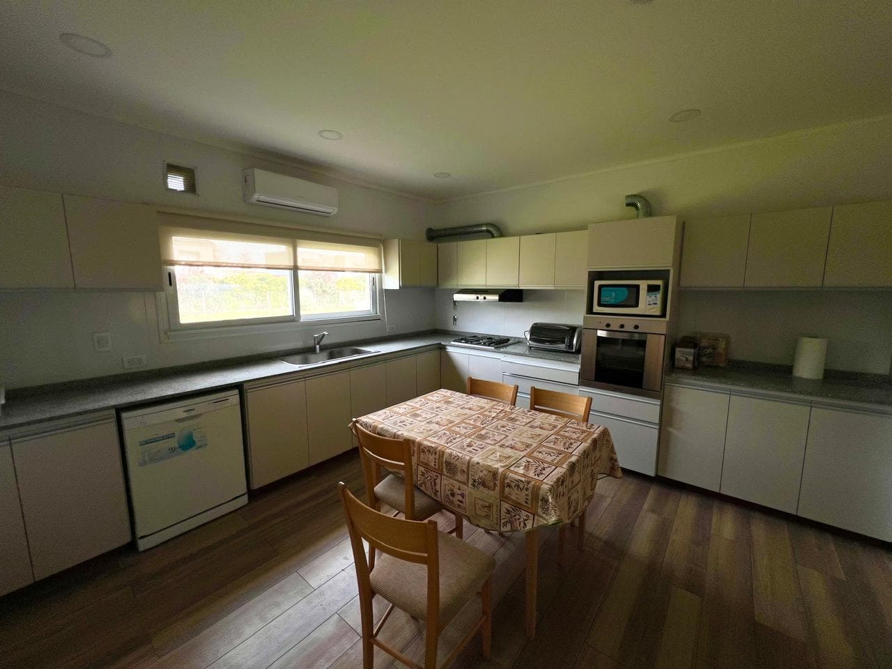 House for Sale in Haras Santa Maria - Las Lomas Neighborhood - Escobar (Leased Through August 31, 2026)