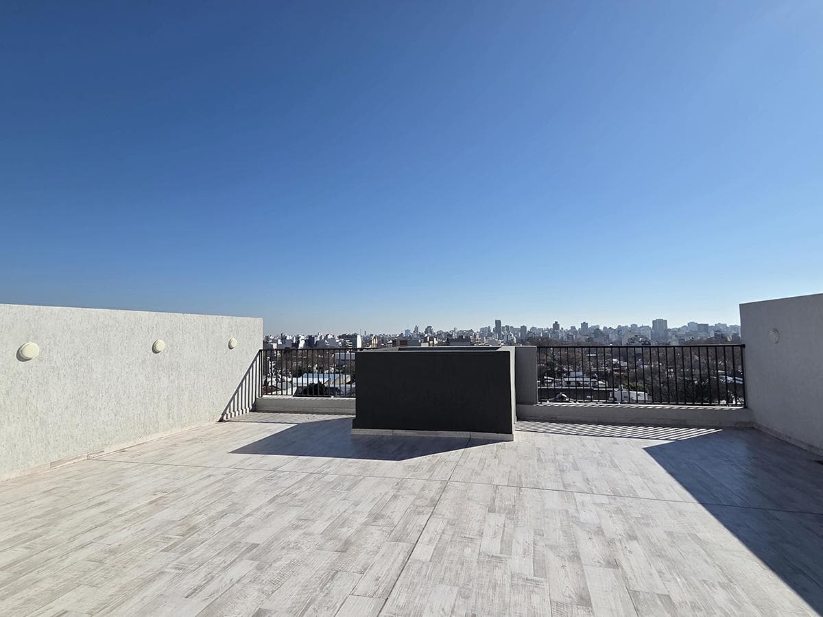 VENTA DEPARTAMENTO 2 AMBIENTES PARQUE CHAS CON BALCON ESTRENAR