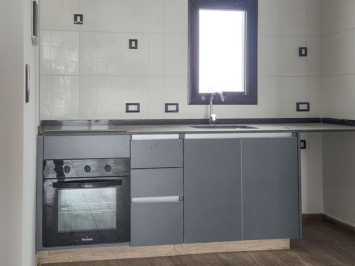 VENTA DEPARTAMENTO 2 AMBIENTES PARQUE CHAS CON BALCON ESTRENAR