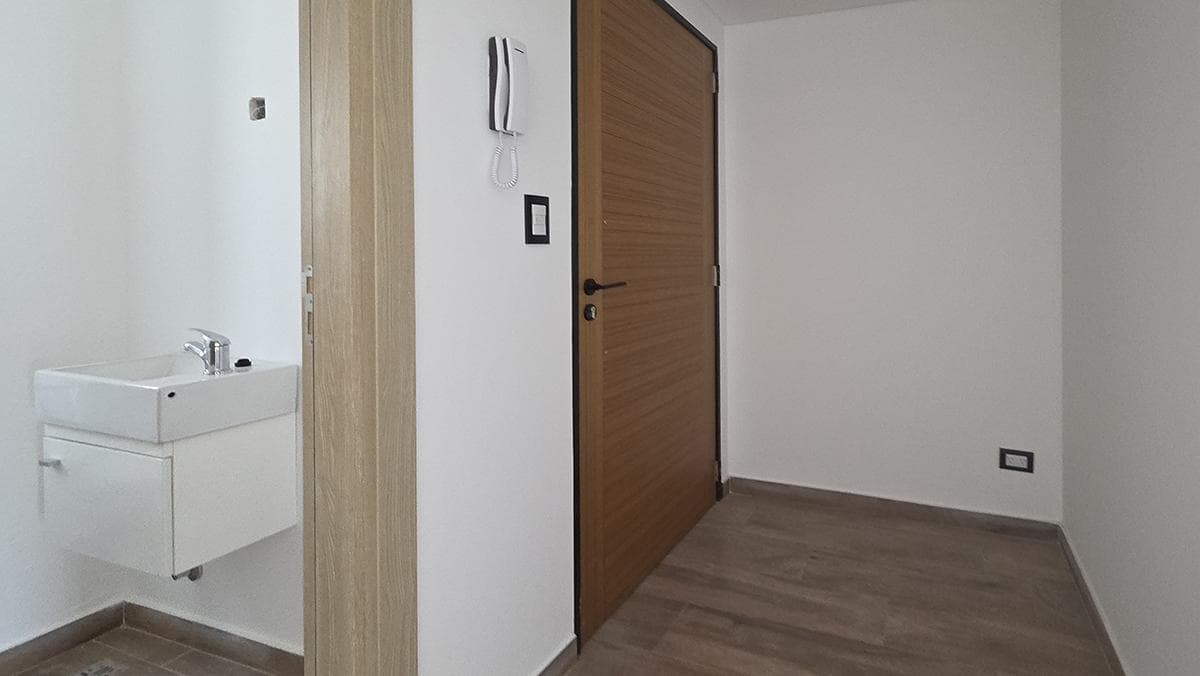 VENTA DEPARTAMENTO 2 AMBIENTES PARQUE CHAS CON BALCON ESTRENAR