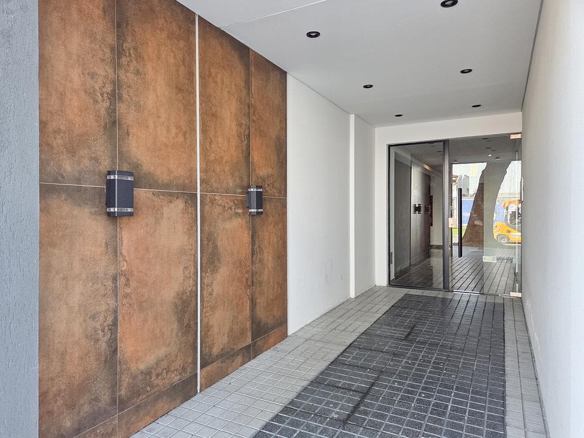 VENTA DEPARTAMENTO 2 AMBIENTES PARQUE CHAS CON BALCON ESTRENAR