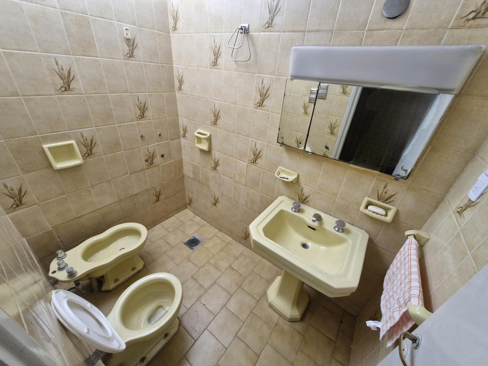 3-BEDROOM HOUSE FOR SALE - NEAR MAESTRO VIDAL - ALTO ALBERDI