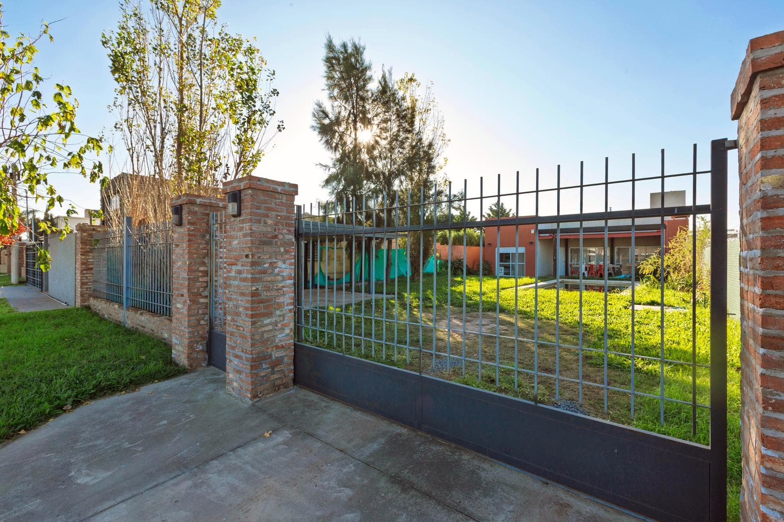 FOR SALE | TRADE - 2-Bedroom House with Extra Room - Campiñas de Piñero.