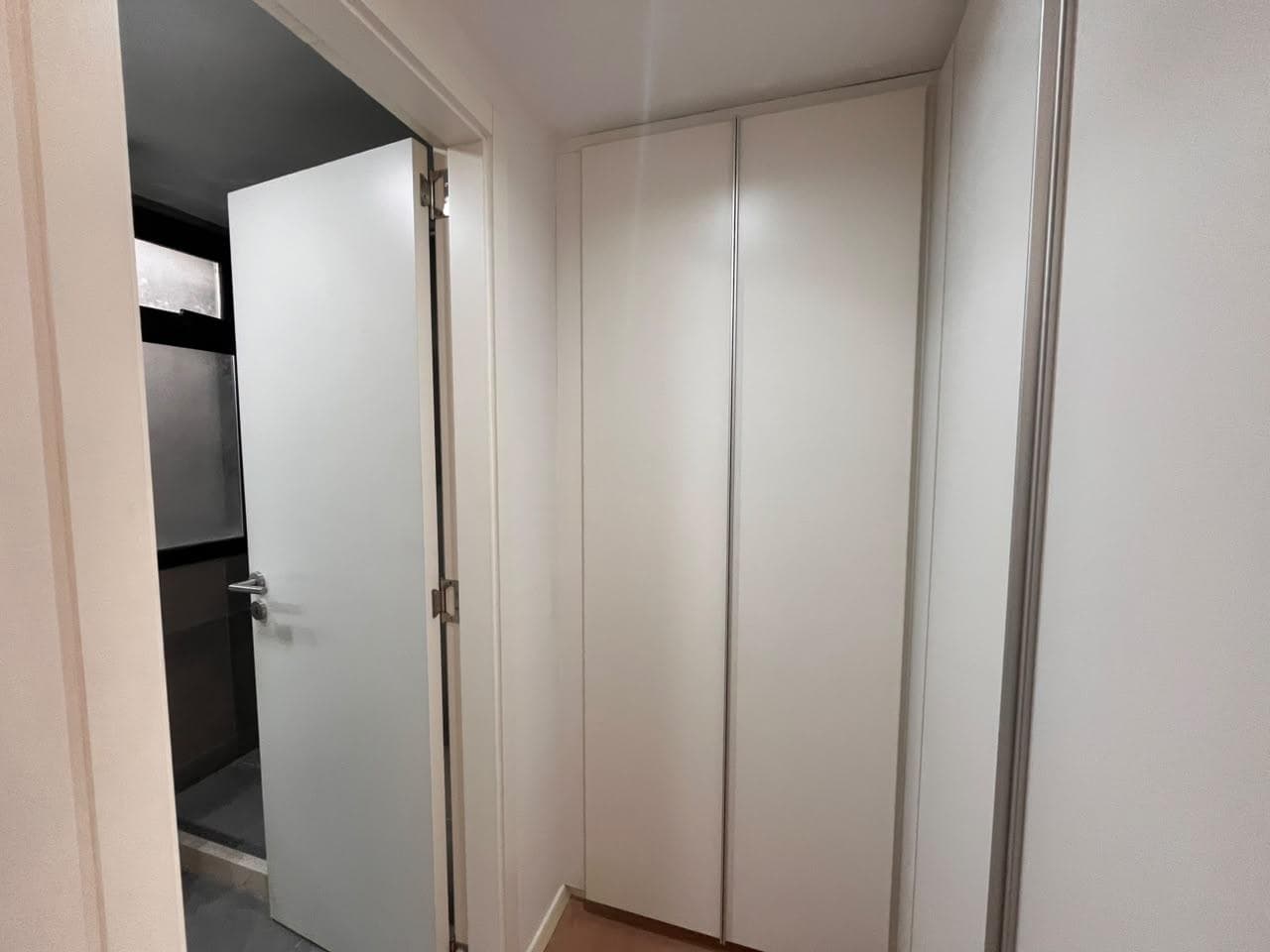 FOR SALE - 2-Bedroom Apartment, Garage Option - Downtown, Rosario