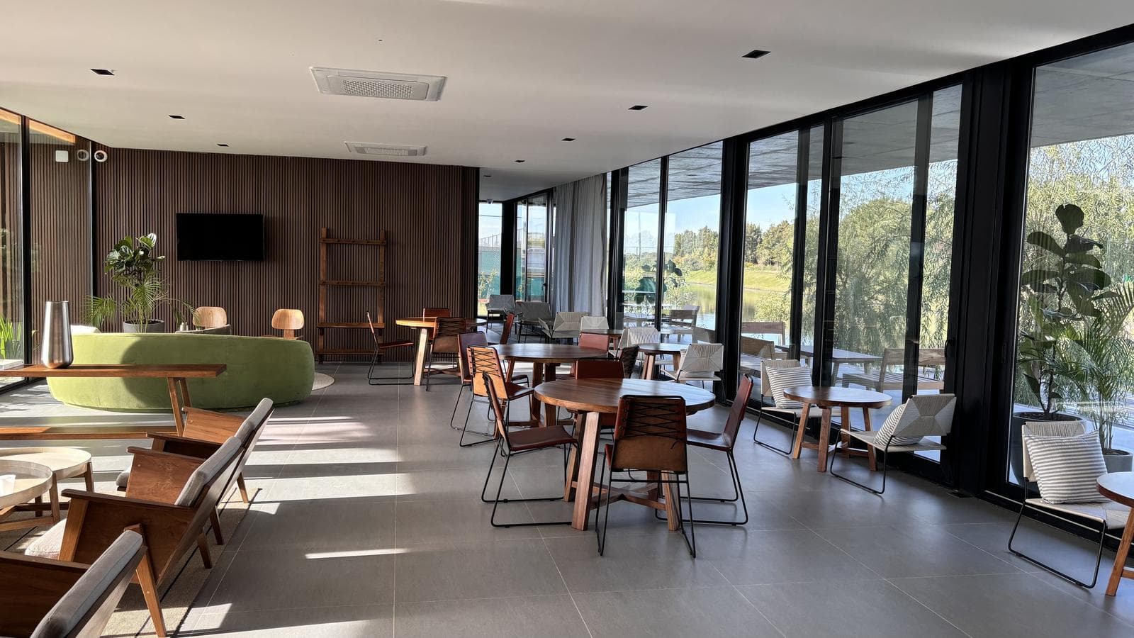 House for Sale - 7 Bedrooms in Los Puentes - Nordelta