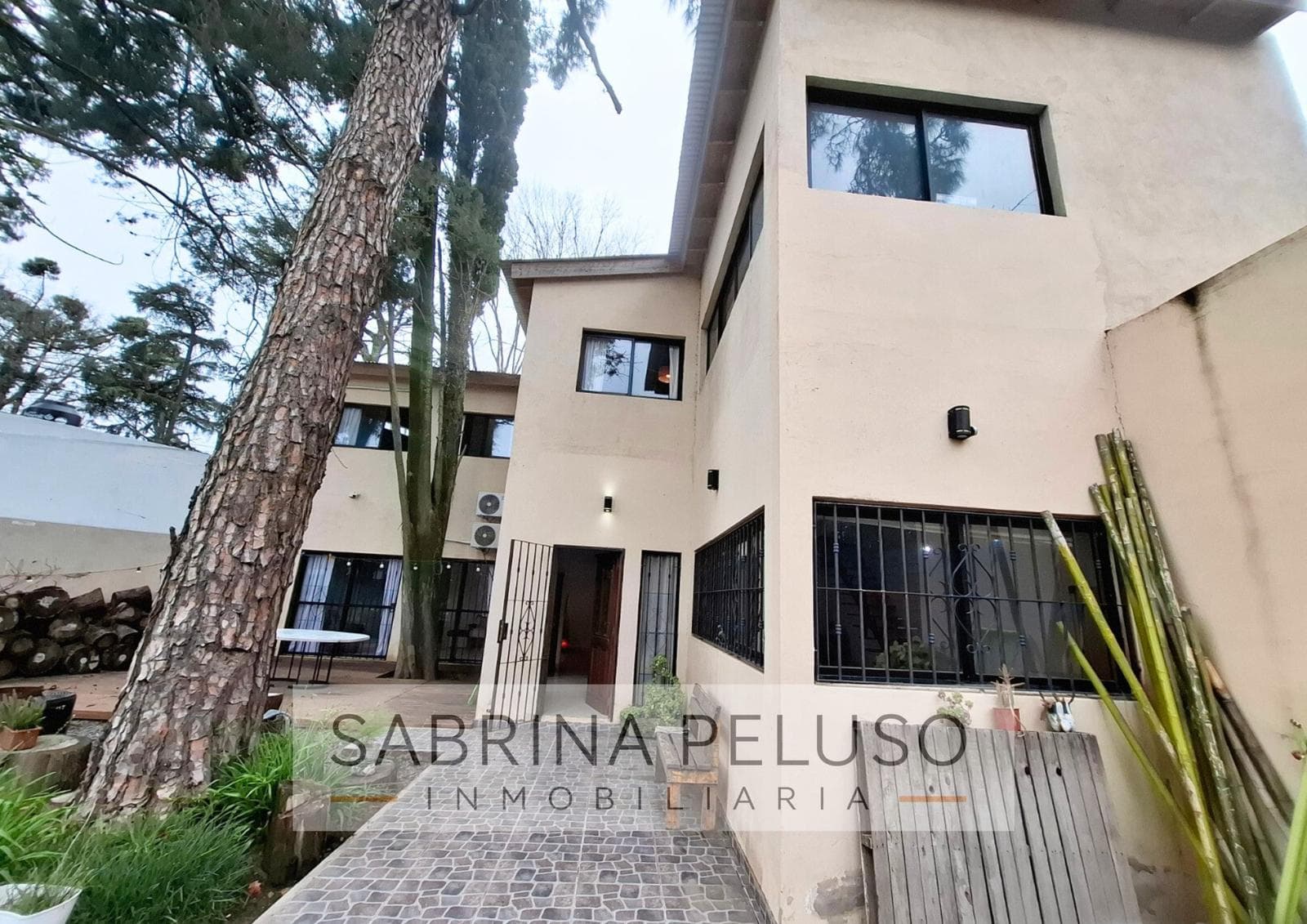 House for Sale in La Reja