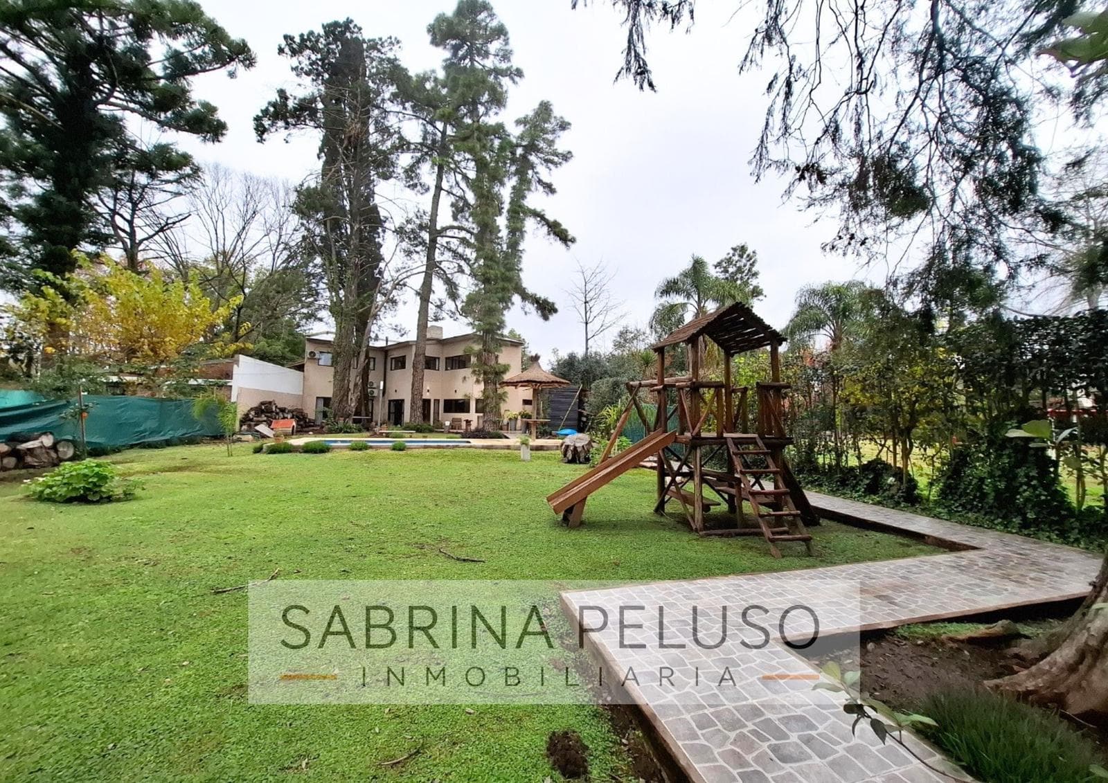 House for Sale in La Reja