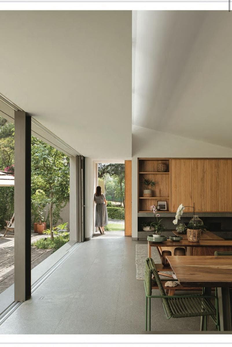 House in the FRESNOS PRIVATE COMMUNITY