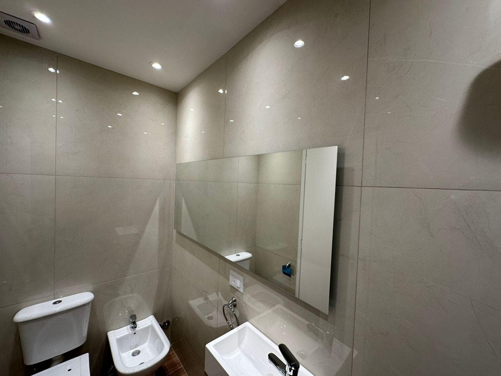 1-Bedroom Recycled Apartment, Furnished, on Plaza Colón Street