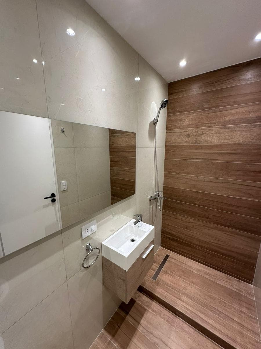 1-Bedroom Recycled Apartment, Furnished, on Plaza Colón Street