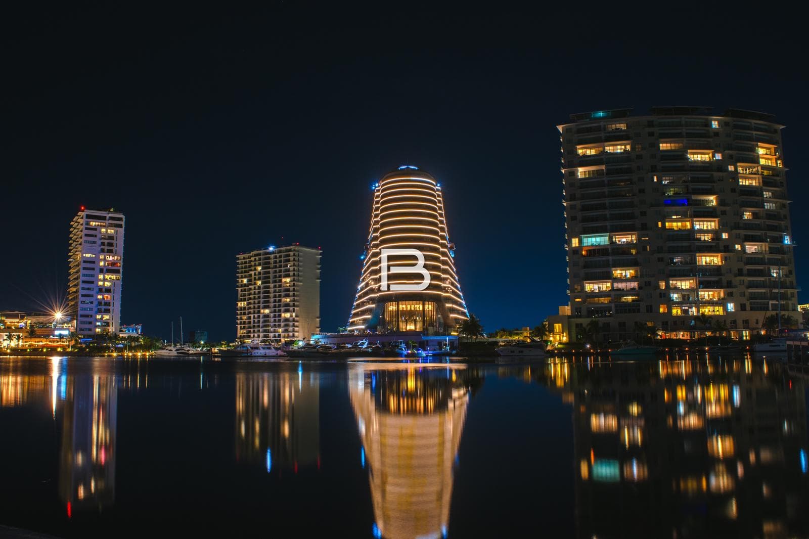 Apartment for Sale in Shark Tower, Cancún