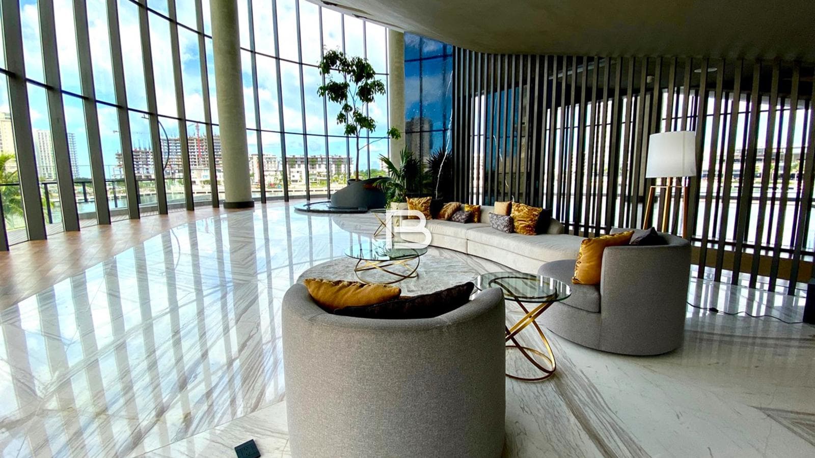 Shark Tower Cancún: Condo for Sale
