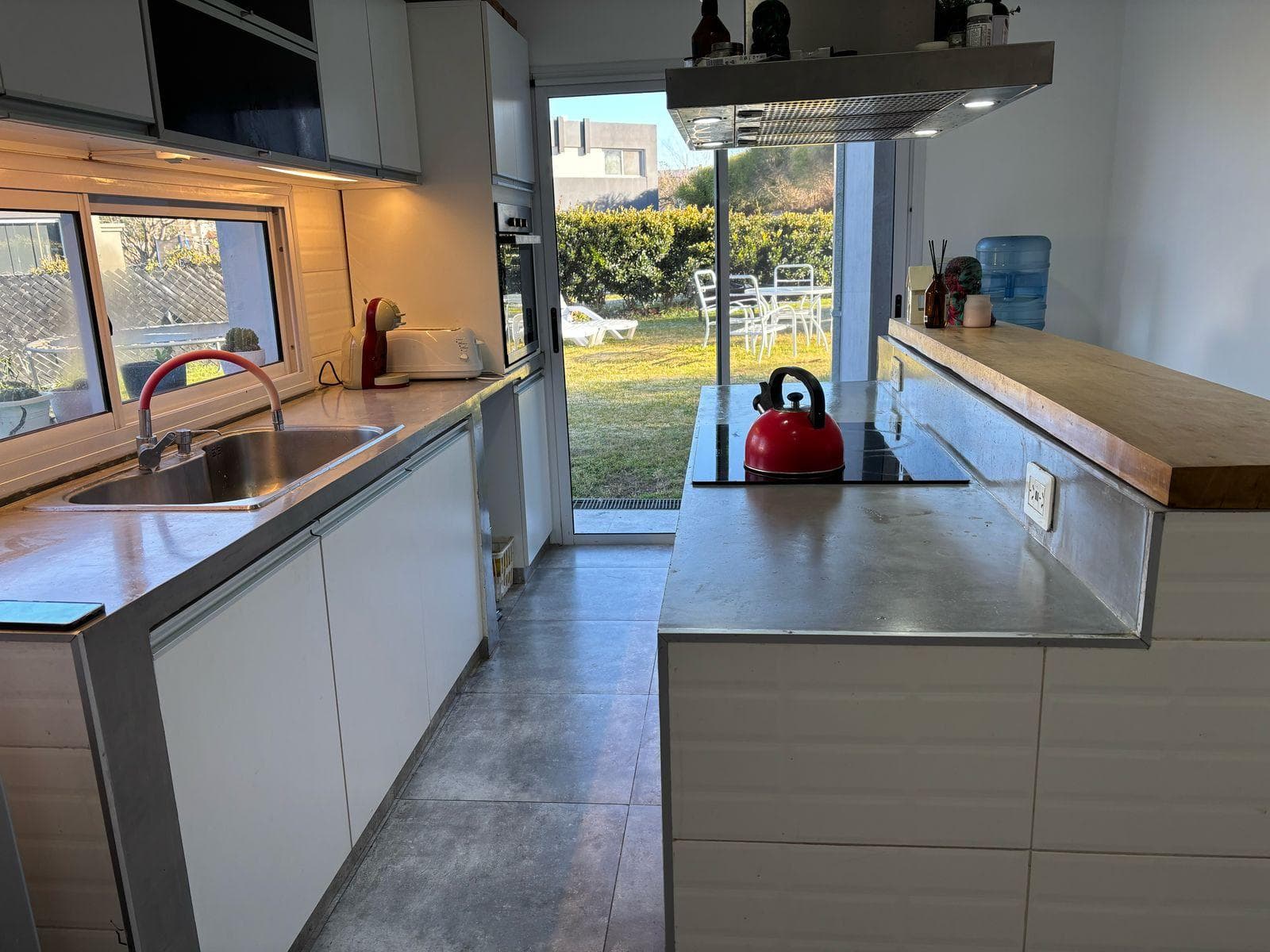 House for Sale - 5 Bedrooms in Harás Santa María, Los Eucaliptus