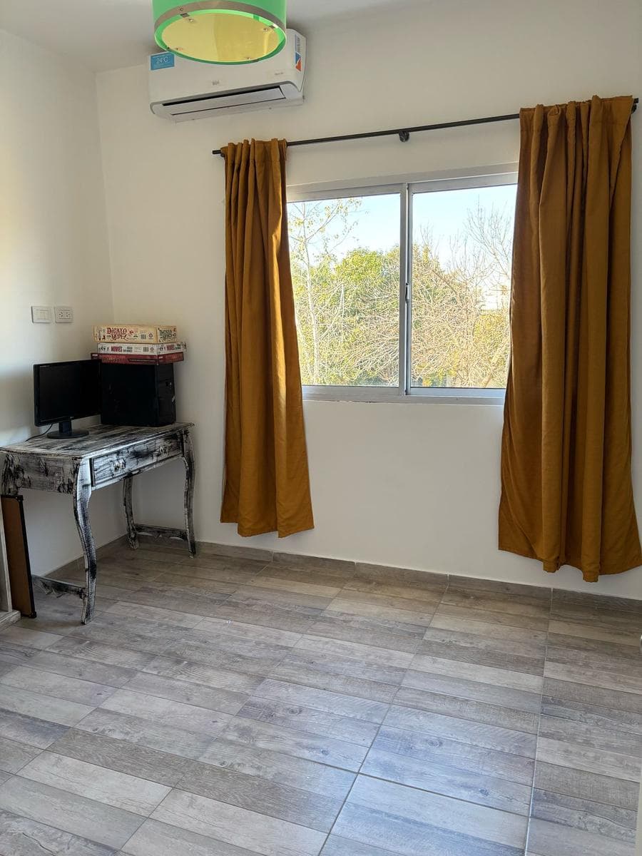 House for Sale - 5 Bedrooms in Harás Santa María, Los Eucaliptus