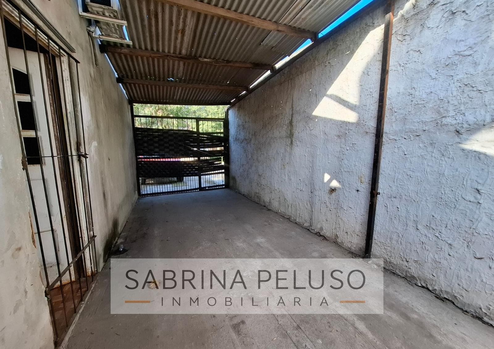 House for Sale in Moreno