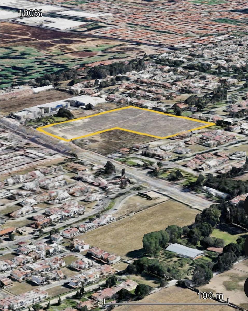 Lot on Aviación Avenue