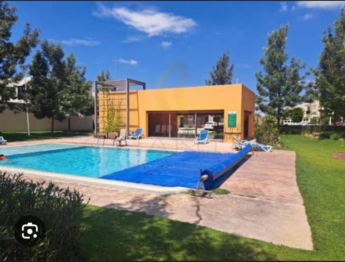 LAND IN EL CAPESTRE