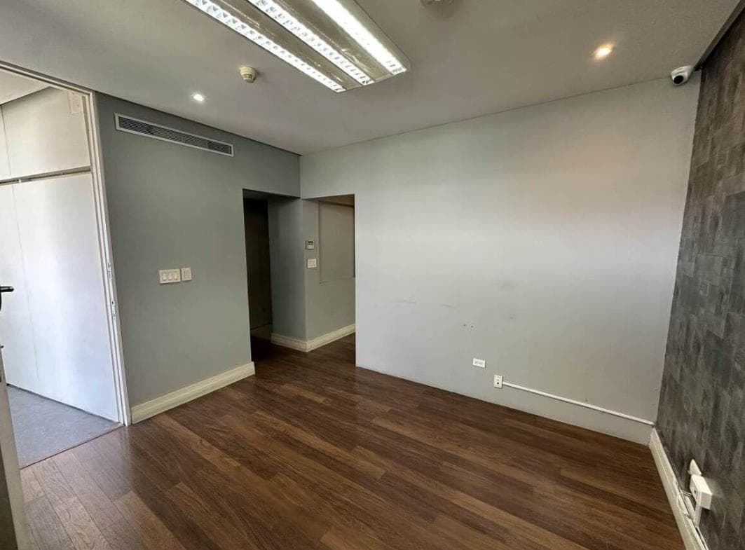 FULLY EQUIPPED OFFICE IN SAN PEDRO