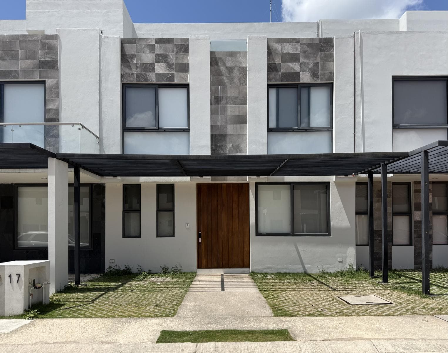 BEAUTIFUL HOUSE FOR RENT IN THE RIO RESIDENTIAL COMPLEX!!