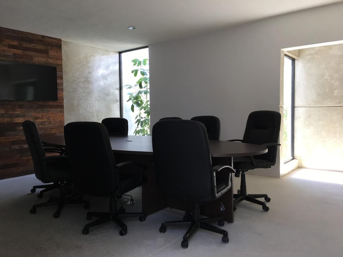 Furnished Office for Rent in Col. México near Prolongación Montejo, Mérida.