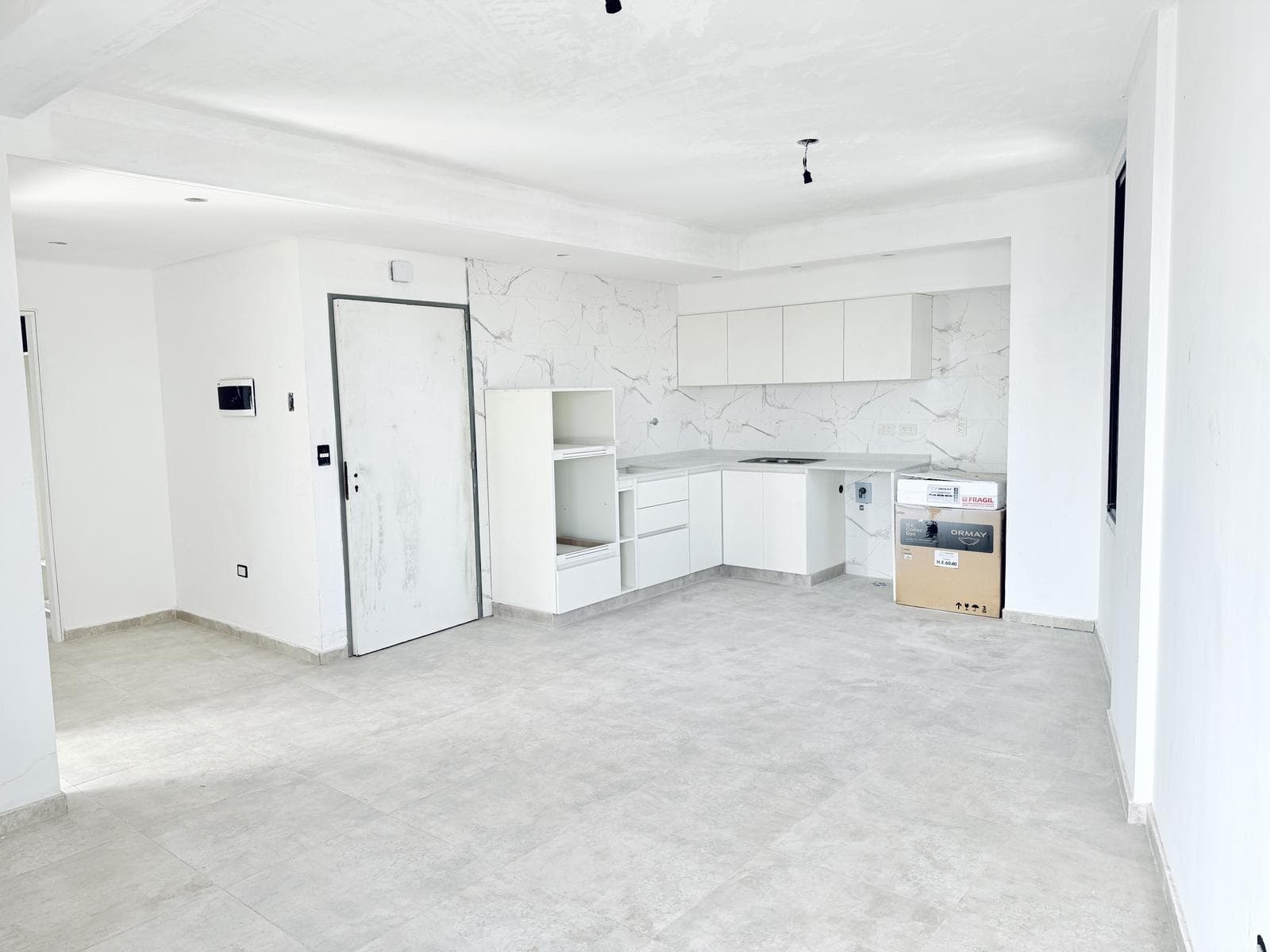 Brand-New 3-Bedroom Apartment for Sale in Parque Chacabuco