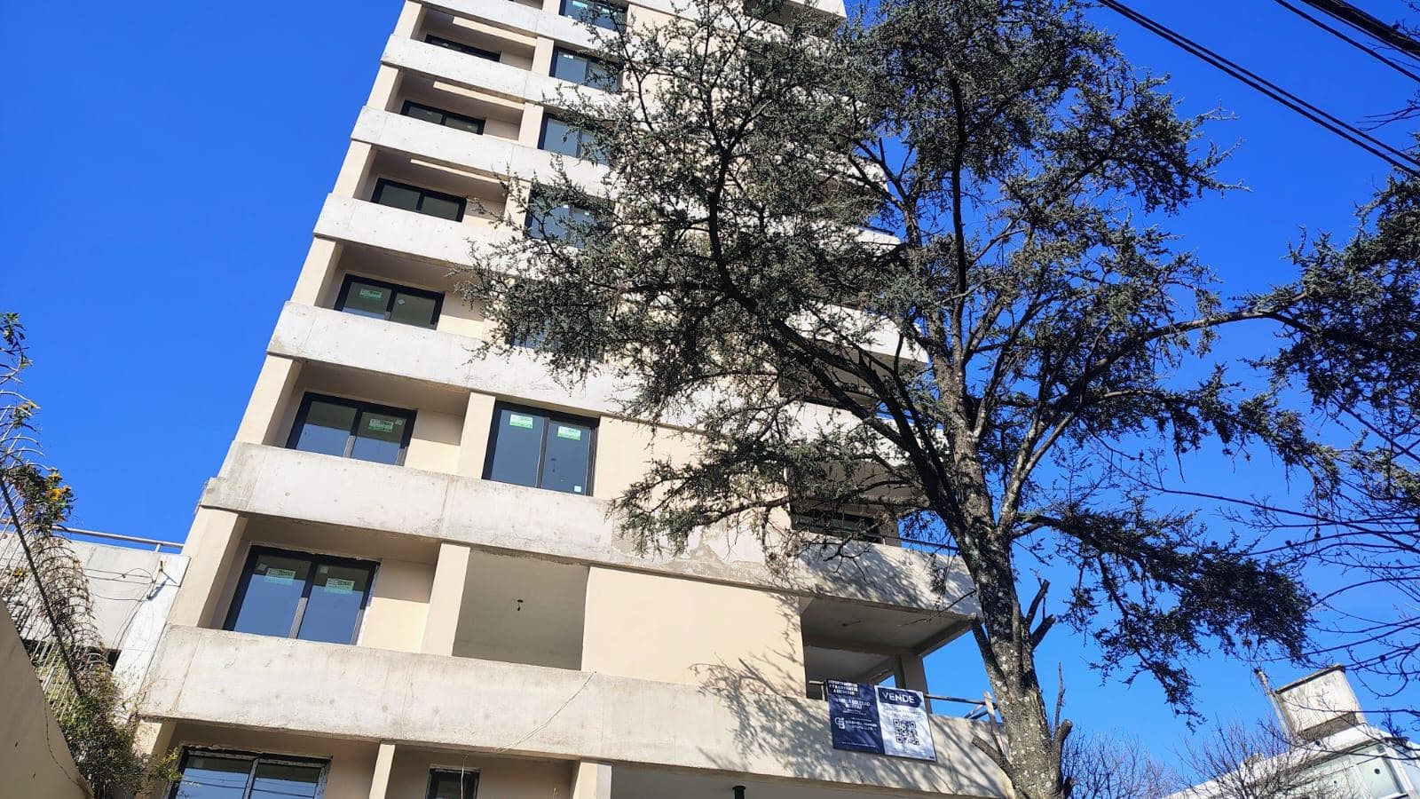 For Sale: Brand-new 3-bedroom apartment on the 6th floor