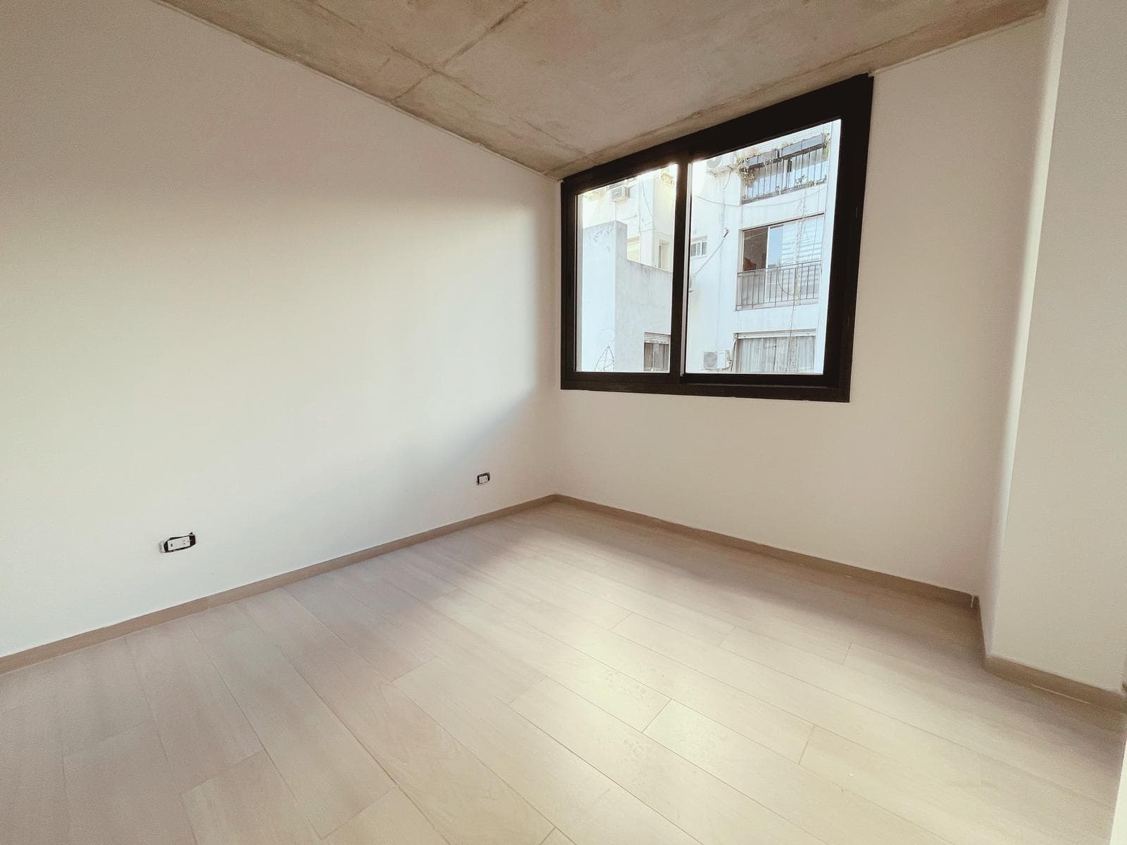 2-room apartment for sale in Palermo.