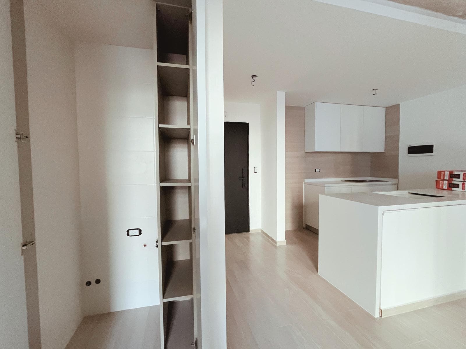 2-room apartment for sale in Palermo.