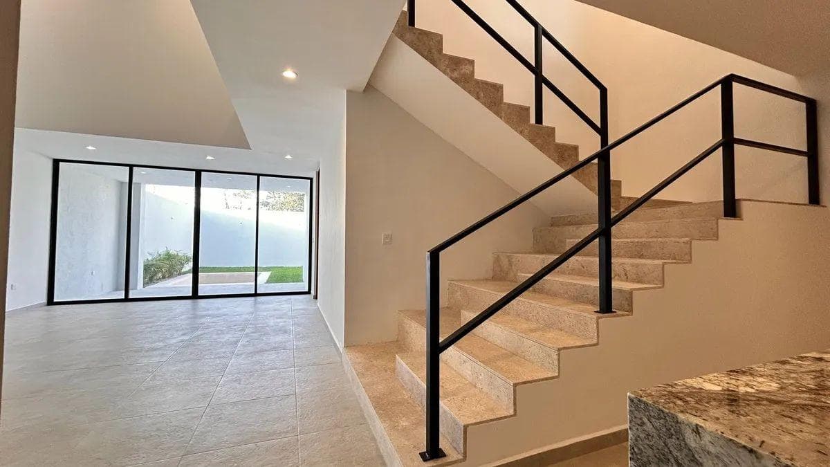 Casa en renta o venta en Temozón norte muy cerca de la universidad marista