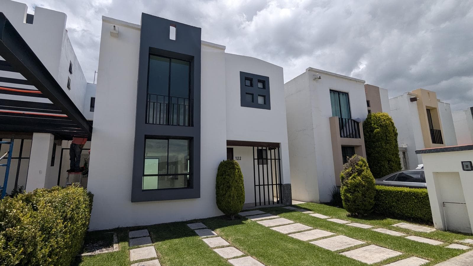 HOUSE FOR SALE IN ZINACANTEPEC, BOSQUES DE ICA RESIDENTIAL COMPLEX