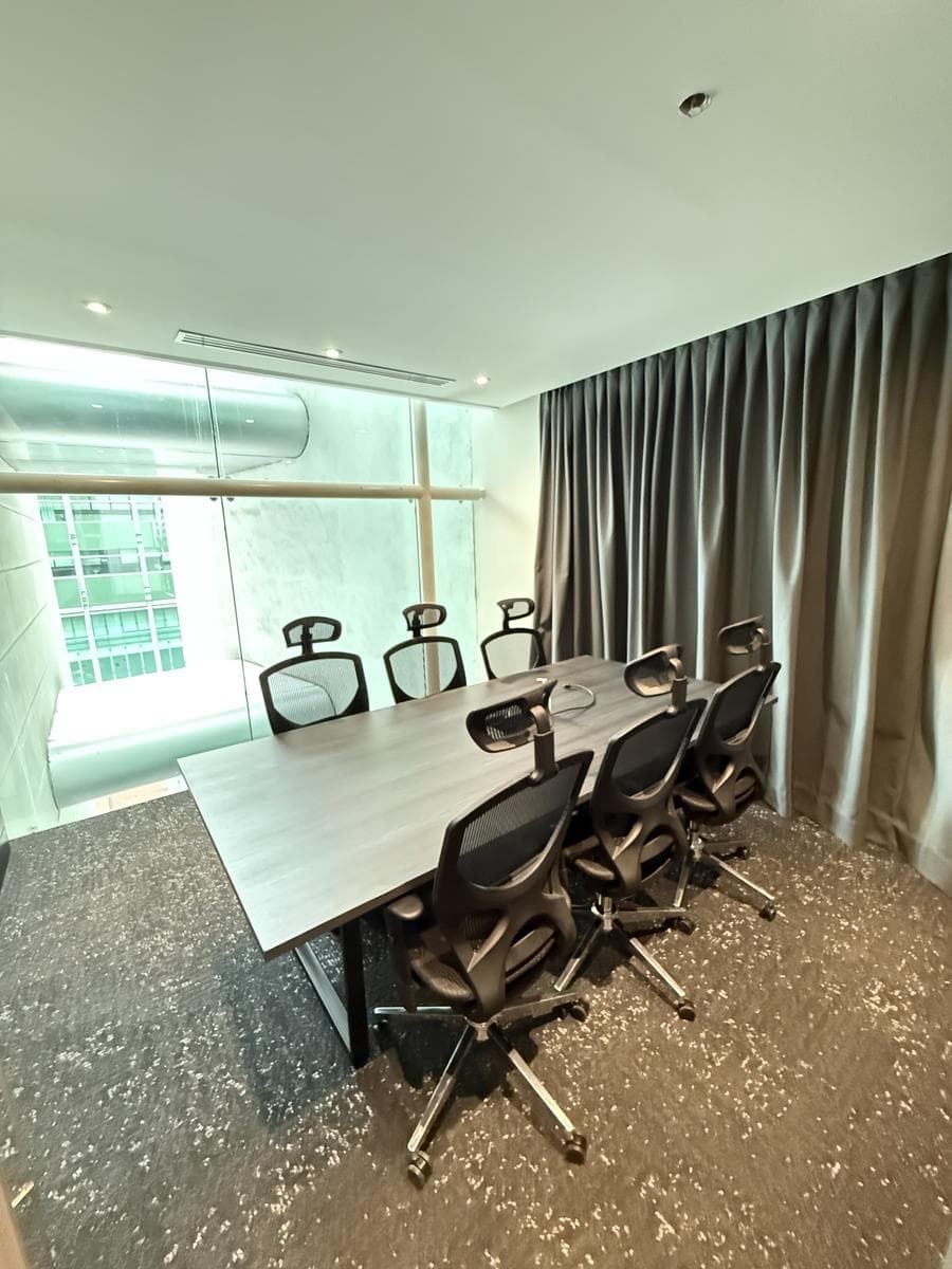 FULLY FURNISHED OFFICE FOR RENT