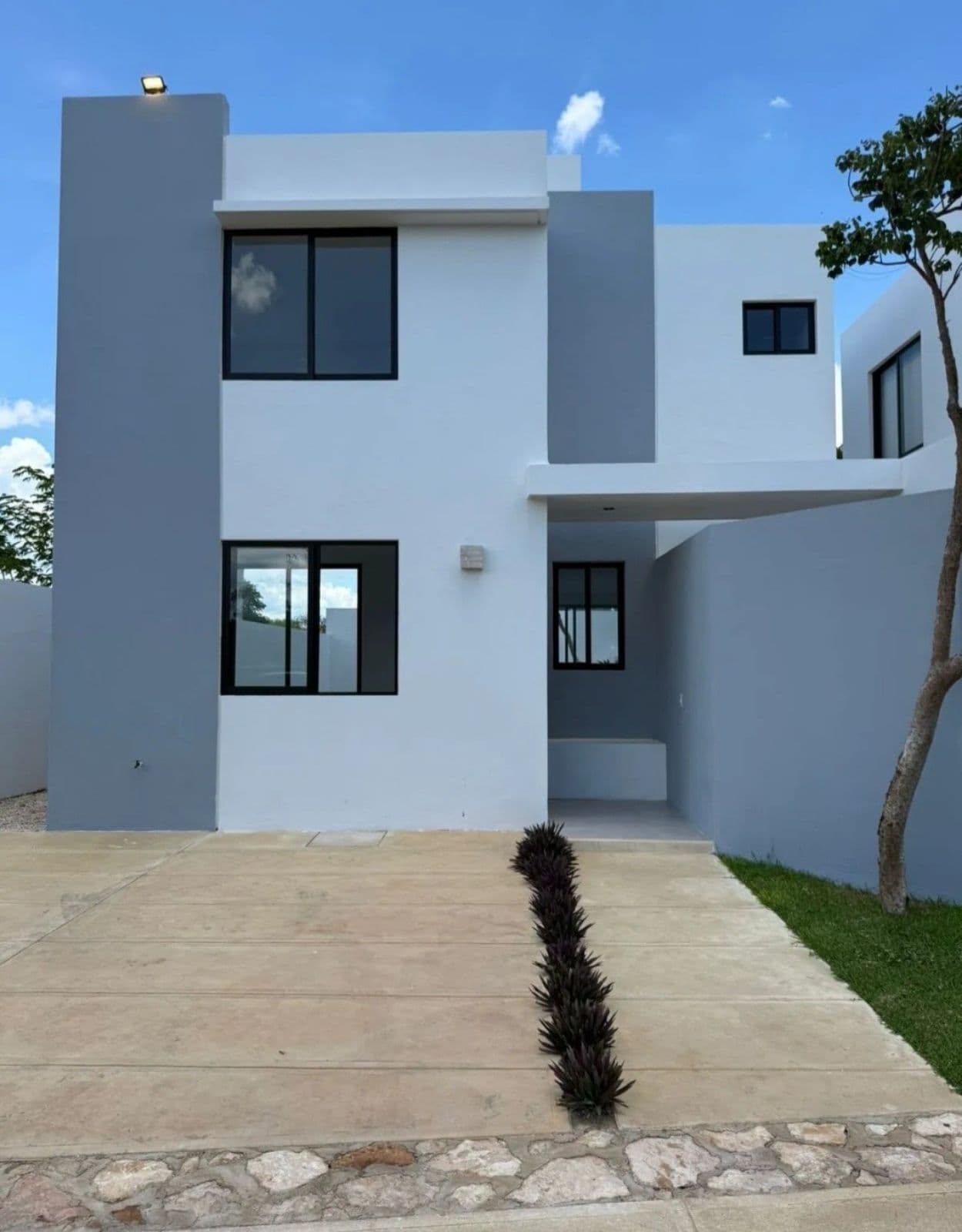 Pre-sale home in a gated residential community located in Ciudad Caucel, Model A