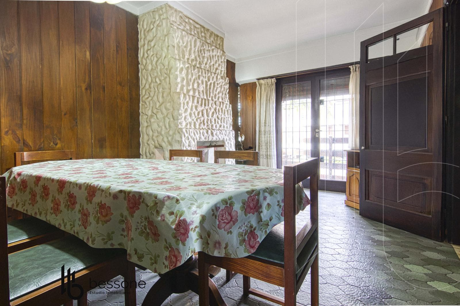 6-room house in Punta Mogotes