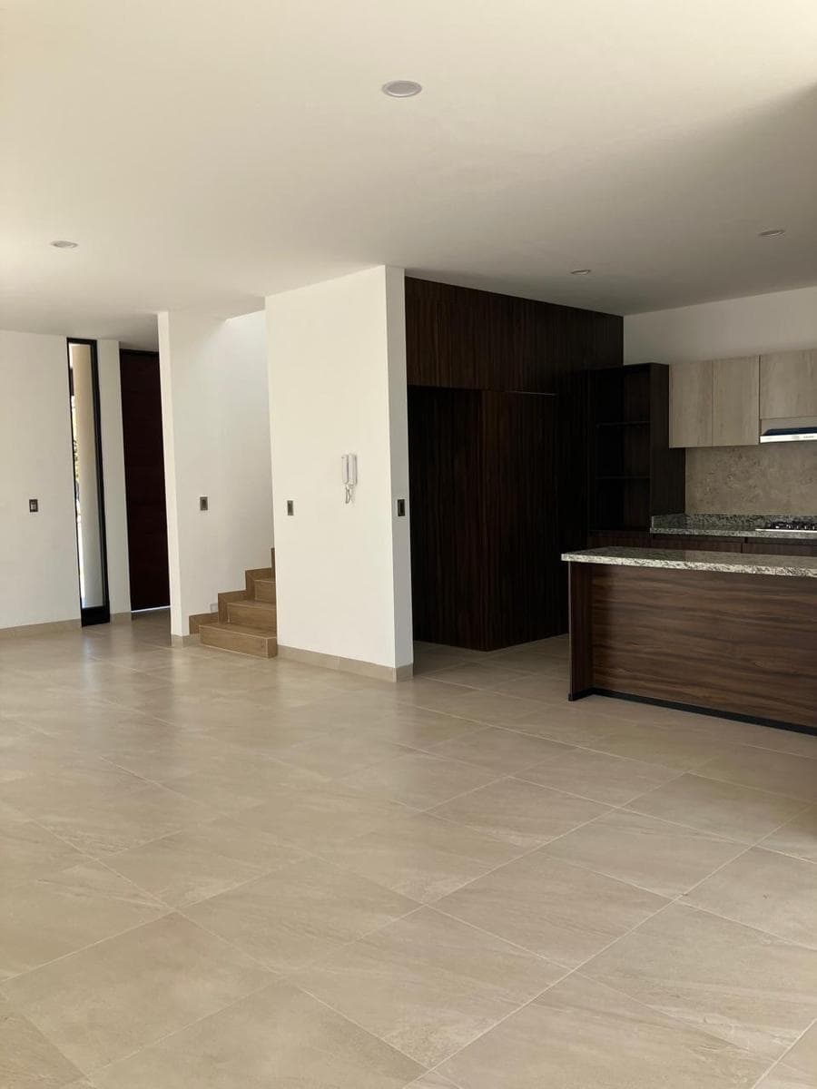 House for Rent in Valles del Molino