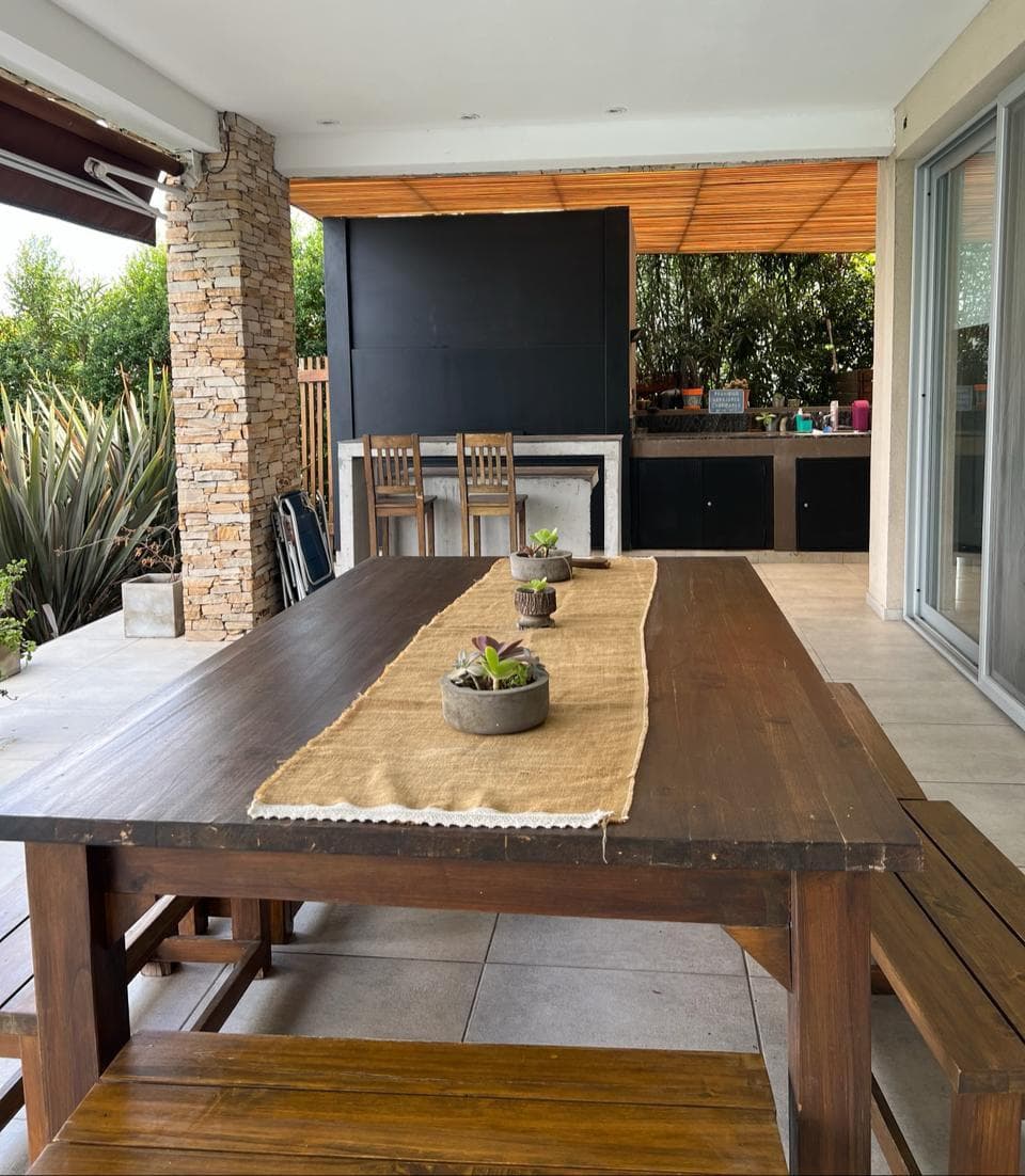 House for Sale on the Water in Tipas