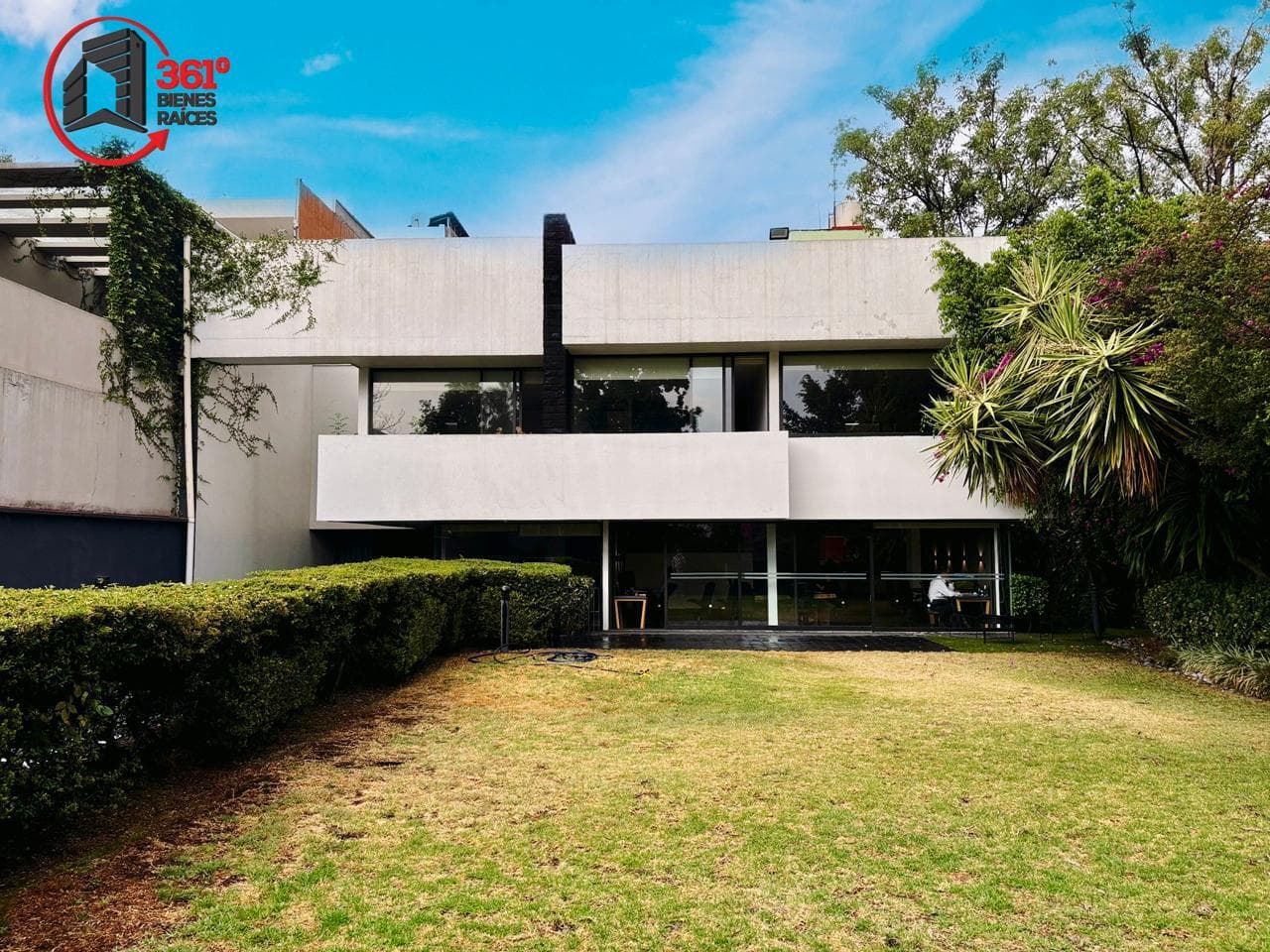 House with zoning designation: Montañas Calizas, Lomas de Chapultepec