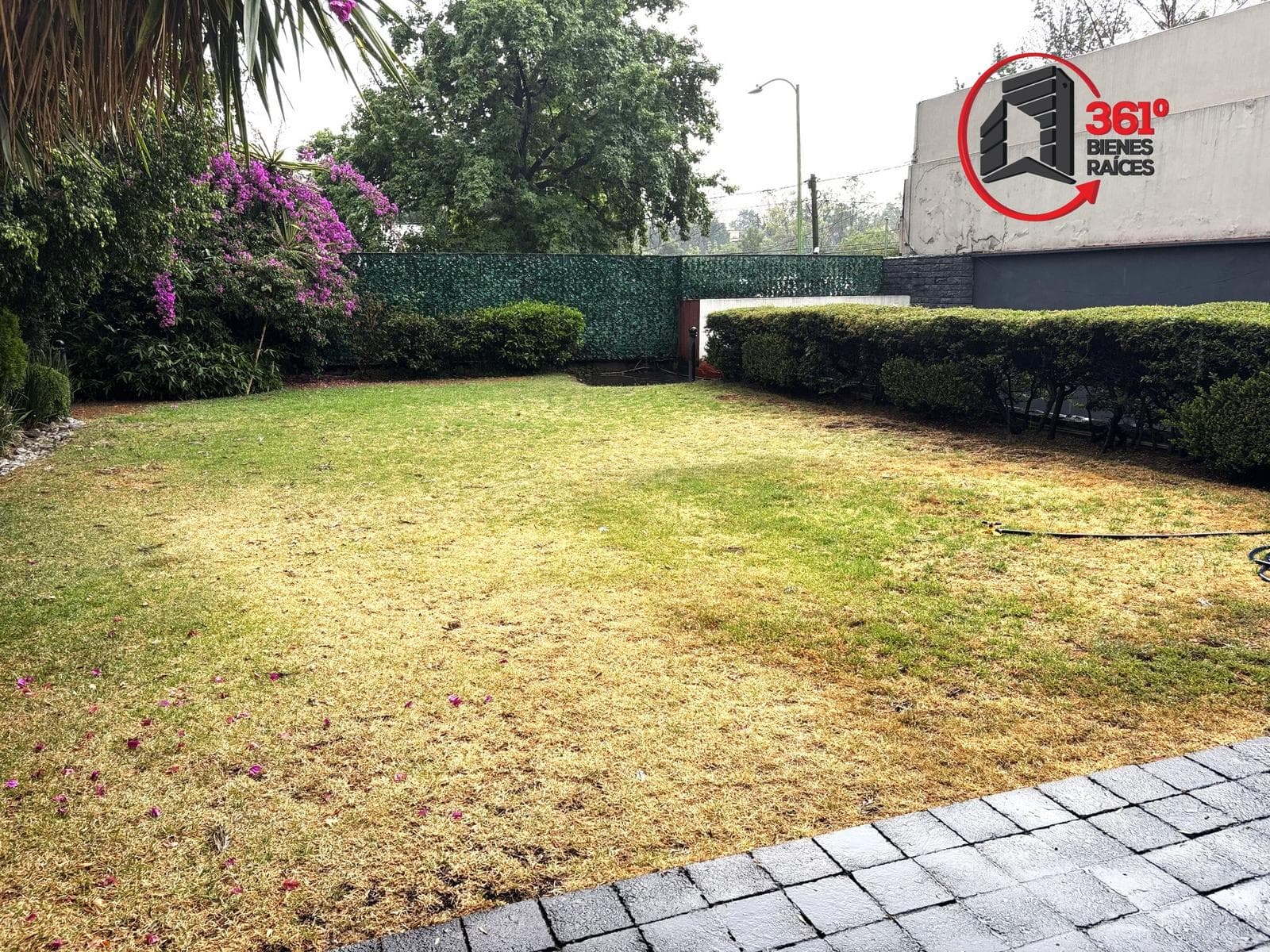 House with zoning designation: Montañas Calizas, Lomas de Chapultepec
