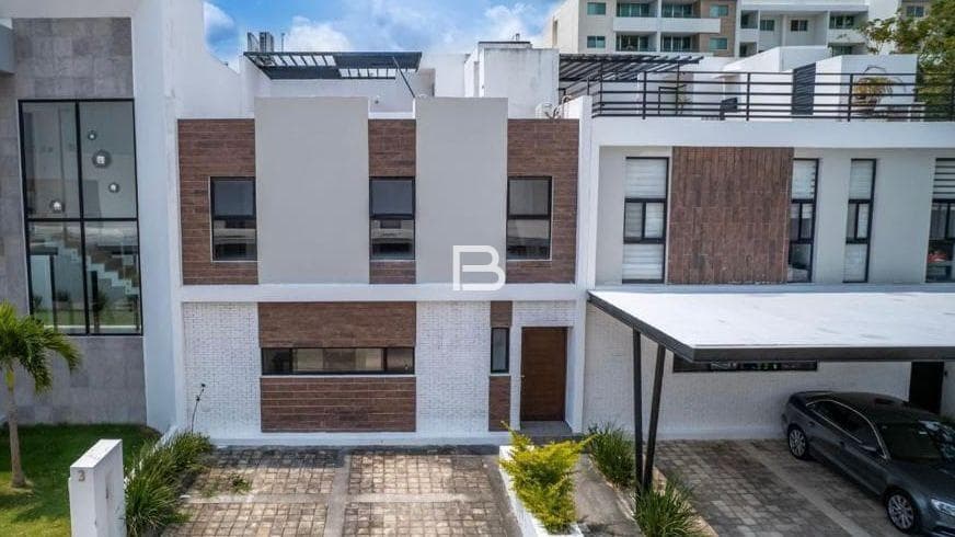 House for Sale in Aqua Residential, Cancun